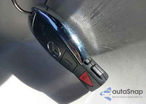 2014 Mercedes-Benz Cla 250 z USA, uszkodzony, nr VIN WDDSJ4EB0EN053692